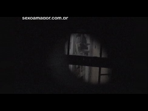 ❤️ 金發女郎被隱藏在空心磚後面的鄰居偷窺偷拍 俄羅斯色情 在 zh-tw.kiss-x-max.ru